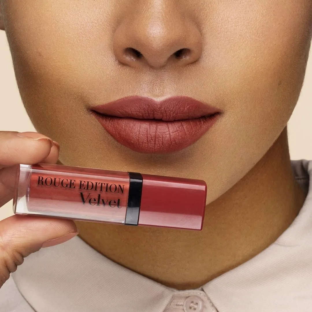 Bourjois Rouge Edition Velvet The Nudes Lipstick