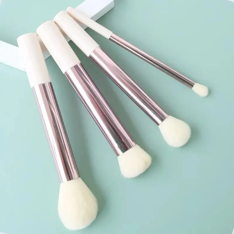 Makeup Brushes 4Pcs Synthetic Foundation Powder Concealers Eye Shadows Blush Makeup Brushes Rose Golden Cosmetic Brushes