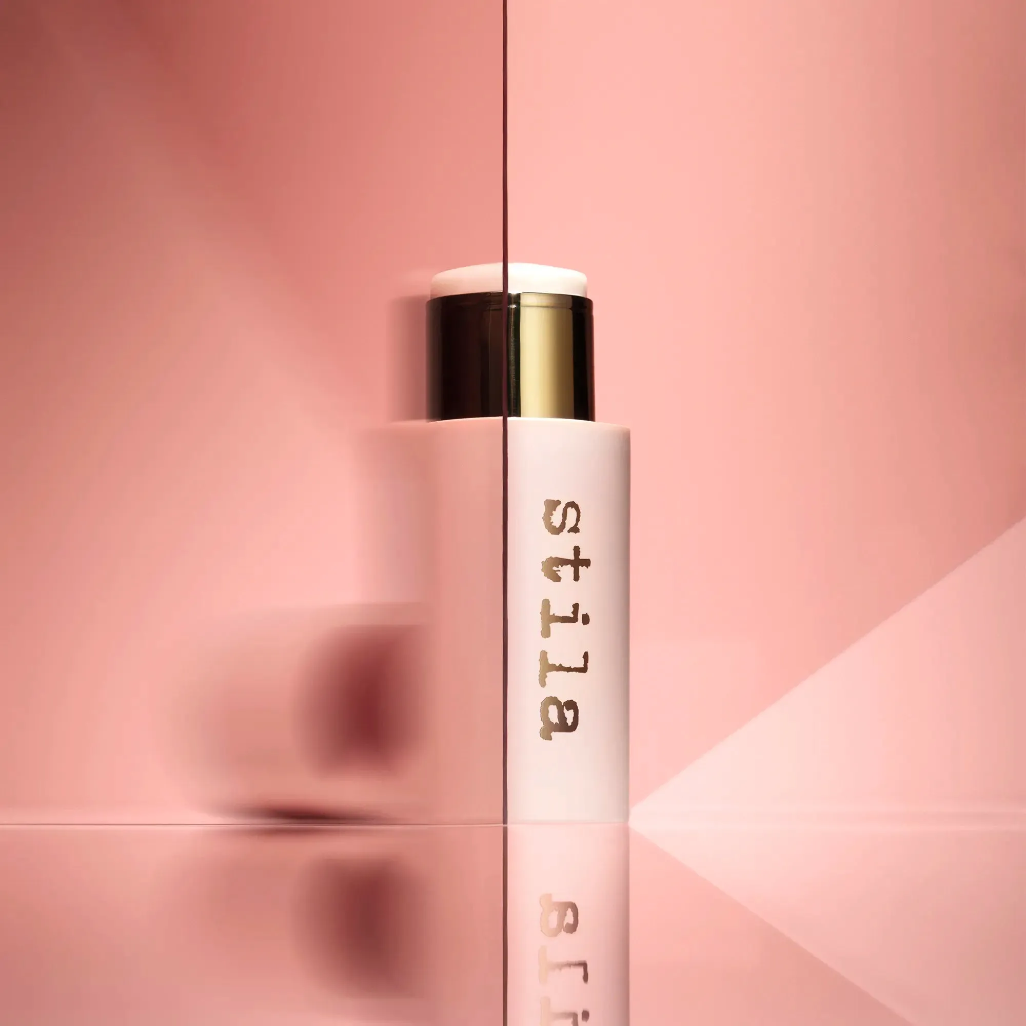 Stila All About The Blur
Instant Blurring Stick